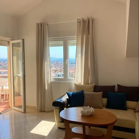 Little Summer Paradise - With Sea View Apartment Vodice