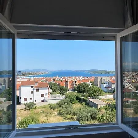 Apartment Little Summer Paradise - With Sea View *